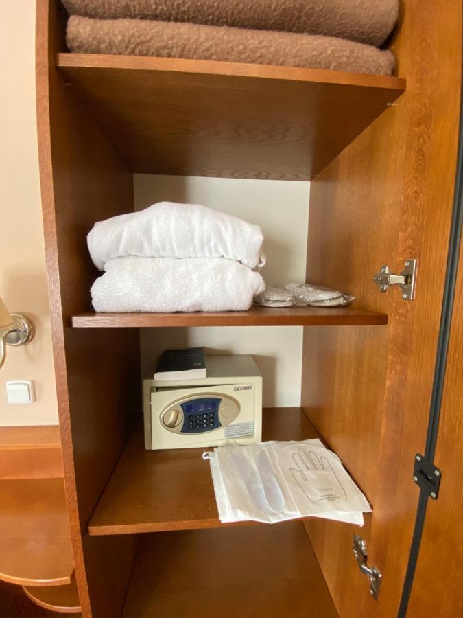 Zamecky Hotel Zlaty Orel Hranice  Zewnętrze zdjęcie