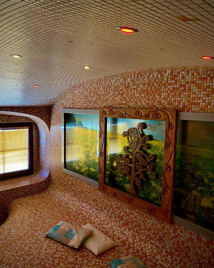 Zamecky Hotel Zlaty Orel Hranice  Zewnętrze zdjęcie